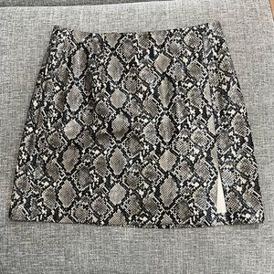 Zara Snake Print skirt with slit. Size S.